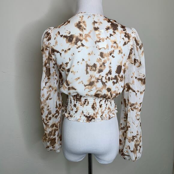 NWT Express Fall Crop Top Long Sleeve Chiffon Sz XS Brown Cream - Picture 2 of 10